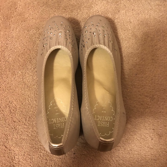 Flats - Picture 1 of 7